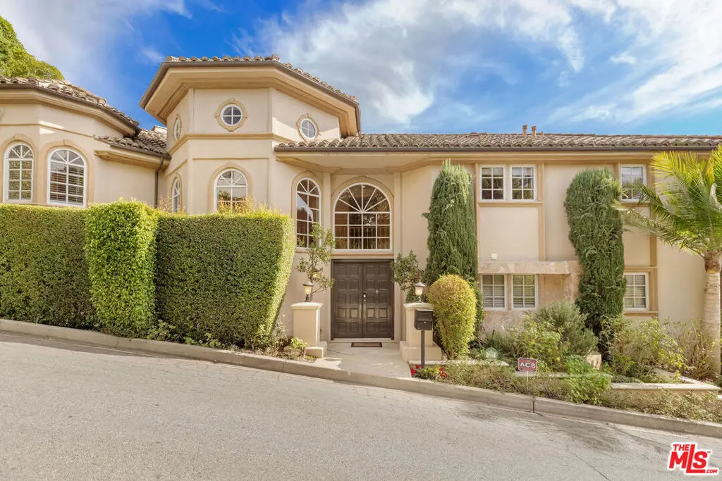 Single Family Residence for sale at 1922 Bel Air Road, Los Angeles, CA featuring 6 beds and 7 baths