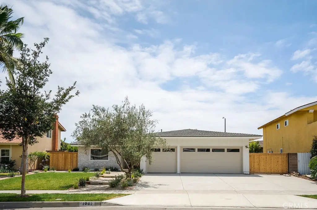 Single Family Residence for sale at 1081 Tulare, Costa Mesa, CA featuring 4 beds and 2 baths