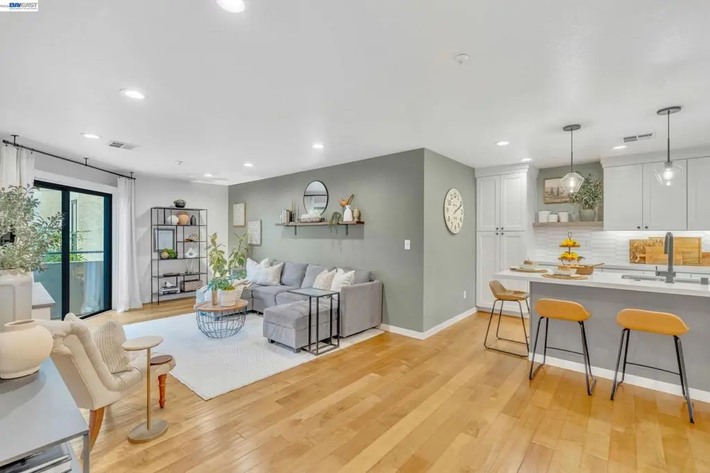 Condominium for sale at 1201 Alta Vista Dr 108, Walnut Creek, CA featuring 2 beds and 2 baths