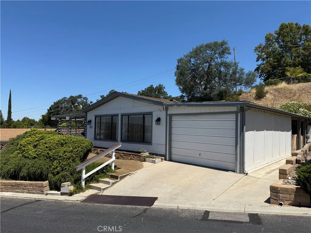 Manufactured In Park for sale at 339 Quail Summit, Paso Robles, CA featuring 2 beds and 3 baths