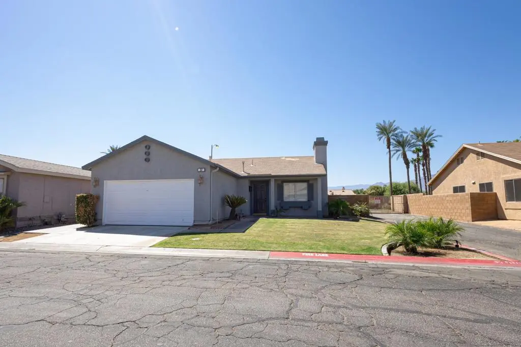 Residential Lease for rent at 47800 Madison Street 37, Indio, Riverside County, CA featuring 2 beds and 2 baths
