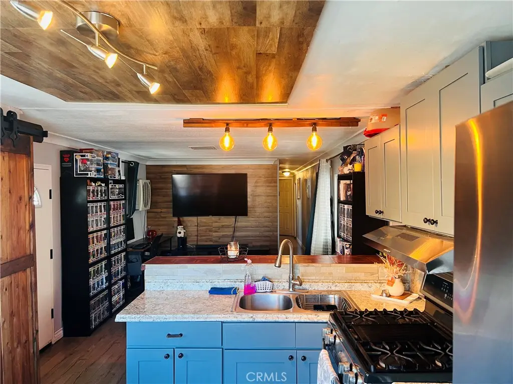 26250 9th Street 104, Highland, CA — listing photo 1