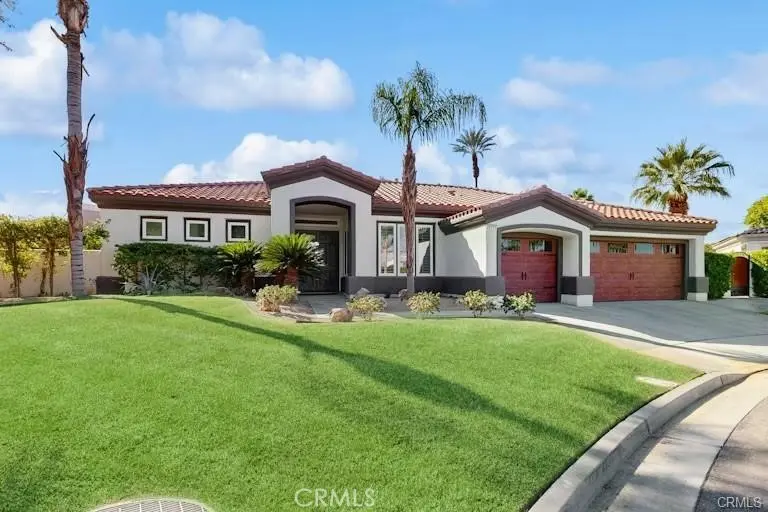 Single Family Residence for sale at 44235 Yucca Drive, Indian Wells, CA featuring 3 beds and 2 baths