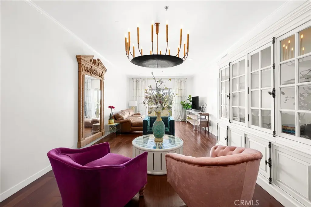5016 Bakman 404, North Hollywood, CA — listing photo 1