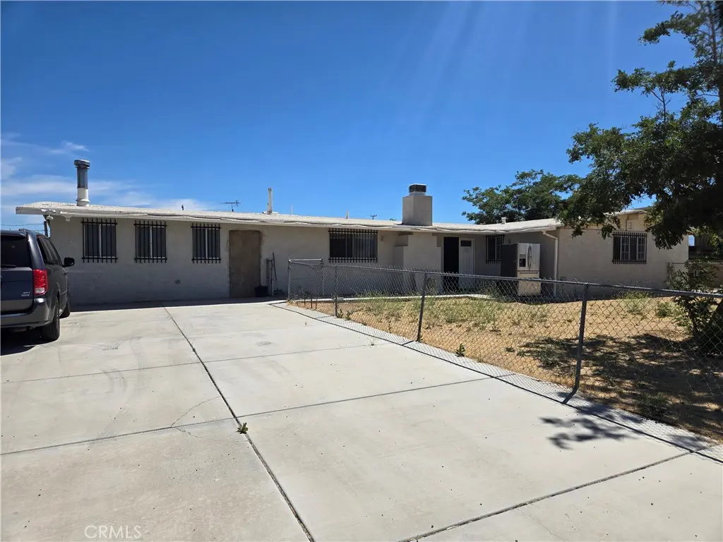 16785 Spruce, Hesperia, CA — listing photo 1