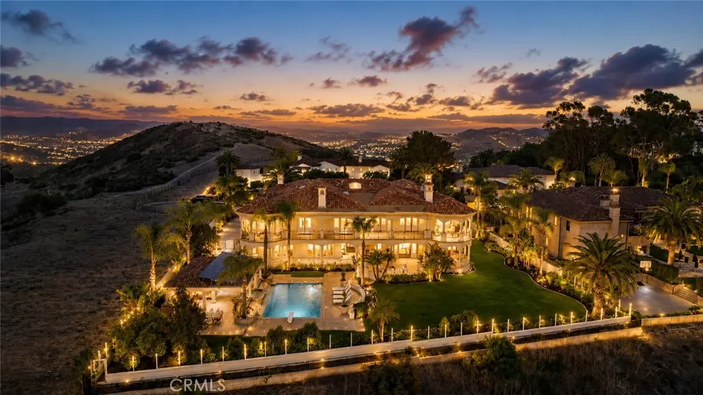 Single Family Residence for sale at 11 O Hill Rdg, Laguna Niguel, CA featuring 7 beds and 8 baths