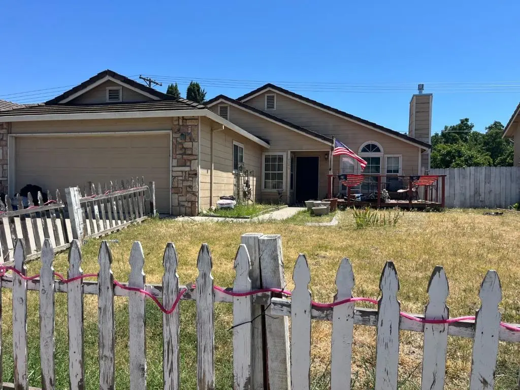 Single Family Residence for sale at 4340 Castle Cary Lane, Salida, CA featuring 4 beds and 2 baths