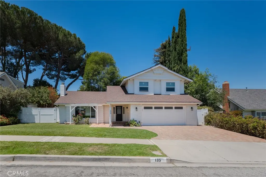 135 Lupe Avenue, Newbury Park, CA — listing photo 1