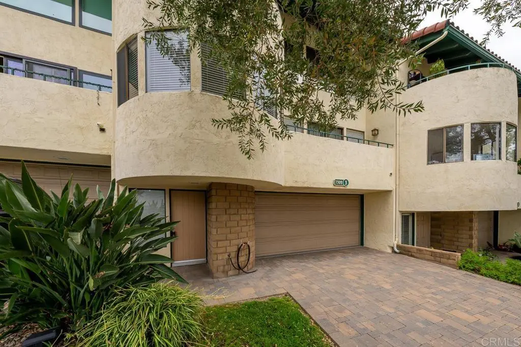 Condominium for sale at 7302 Alicante Road 3, Carlsbad, CA featuring 2 beds and 2 baths