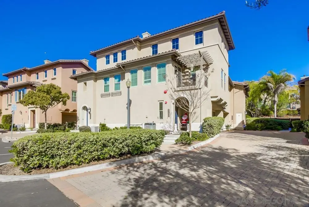 Single Family Residence for rent at 9240 Piantino Way, San Diego, CA featuring 3 beds and 2 baths