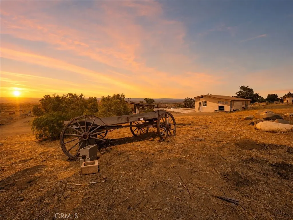 29935 Maypath Road, Juniper Hills, CA — listing photo 1