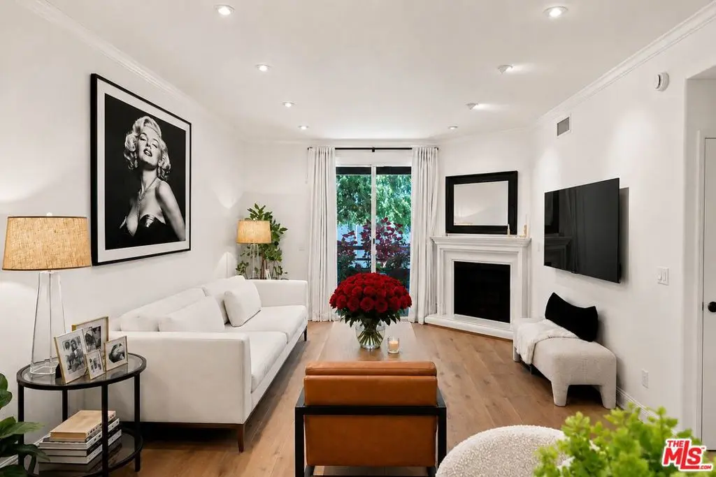4128 Whitsett Avenue 105, Studio City, CA — listing photo 1