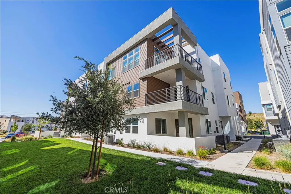 27210 Cranmore 103, Valencia, CA — listing photo 1