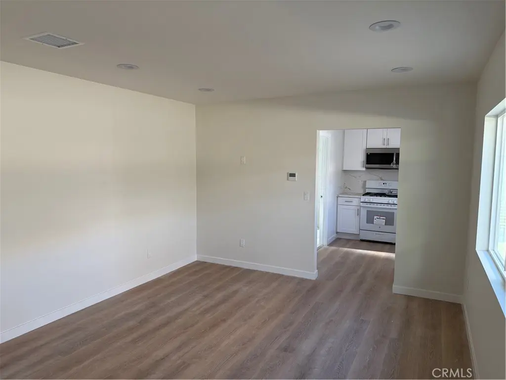 Residential Lease for rent at 616 Alexander, Glendale, Los Angeles County, CA featuring 1 bed and 1 bath
