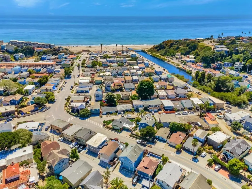307 Treasure Island, Aptos, CA — listing photo 1