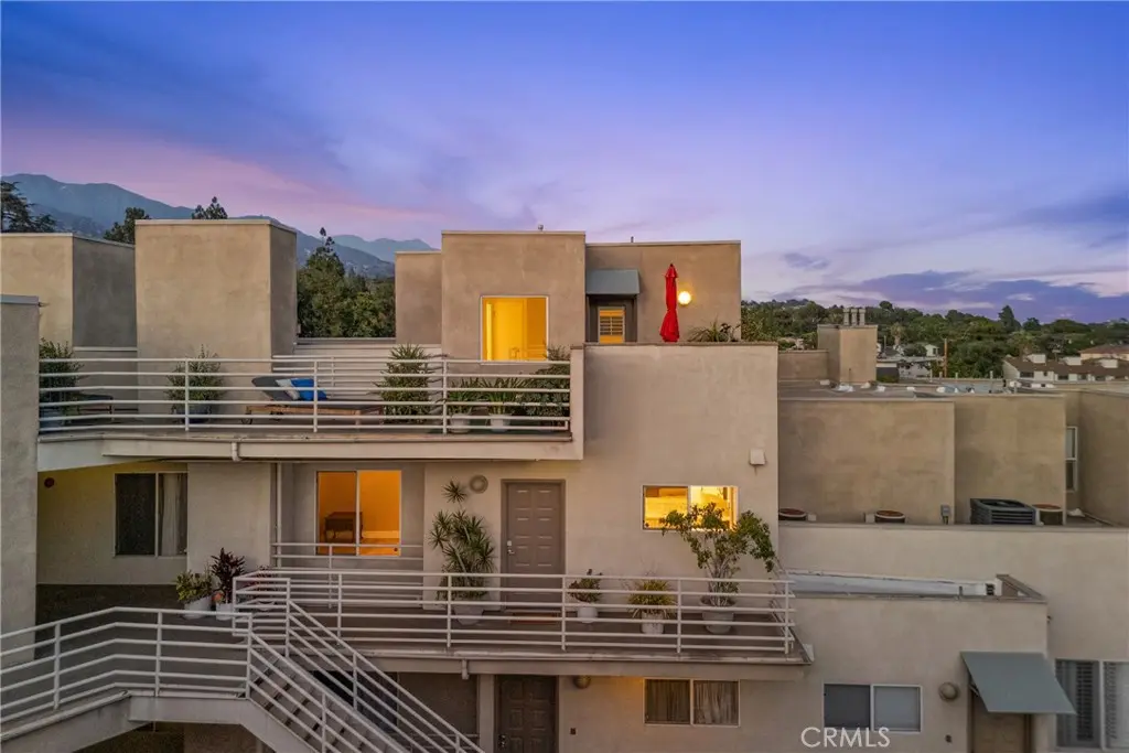 2905 Montrose Avenue 610, La Crescenta, CA — listing photo 1