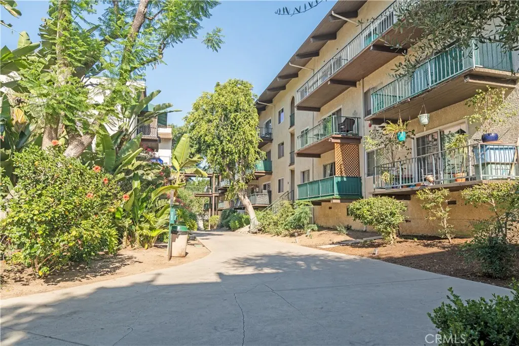 5460 White Oak Avenue E129, Encino, CA — listing photo 1