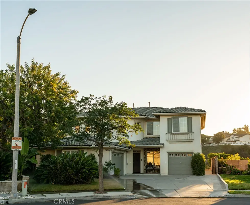 Residential Lease for rent at 2669 Camino Del Ninos, Corona, Riverside County, CA featuring 5 beds and 3 baths
