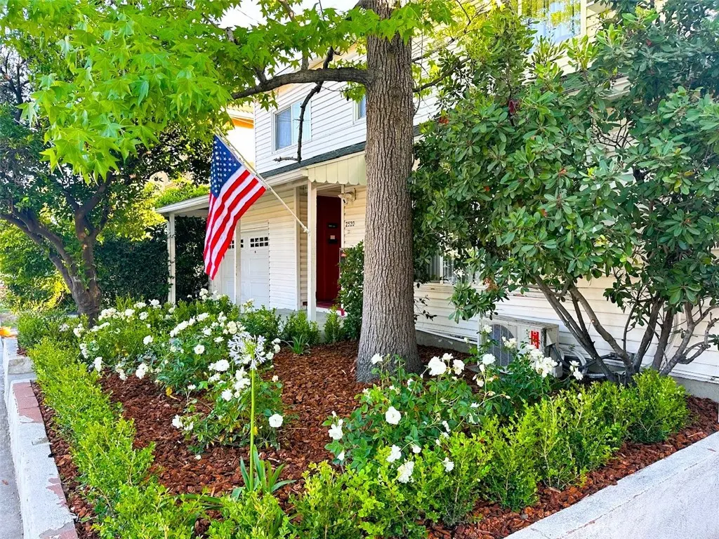2520 Montrose Avenue, Montrose, CA — listing photo 1