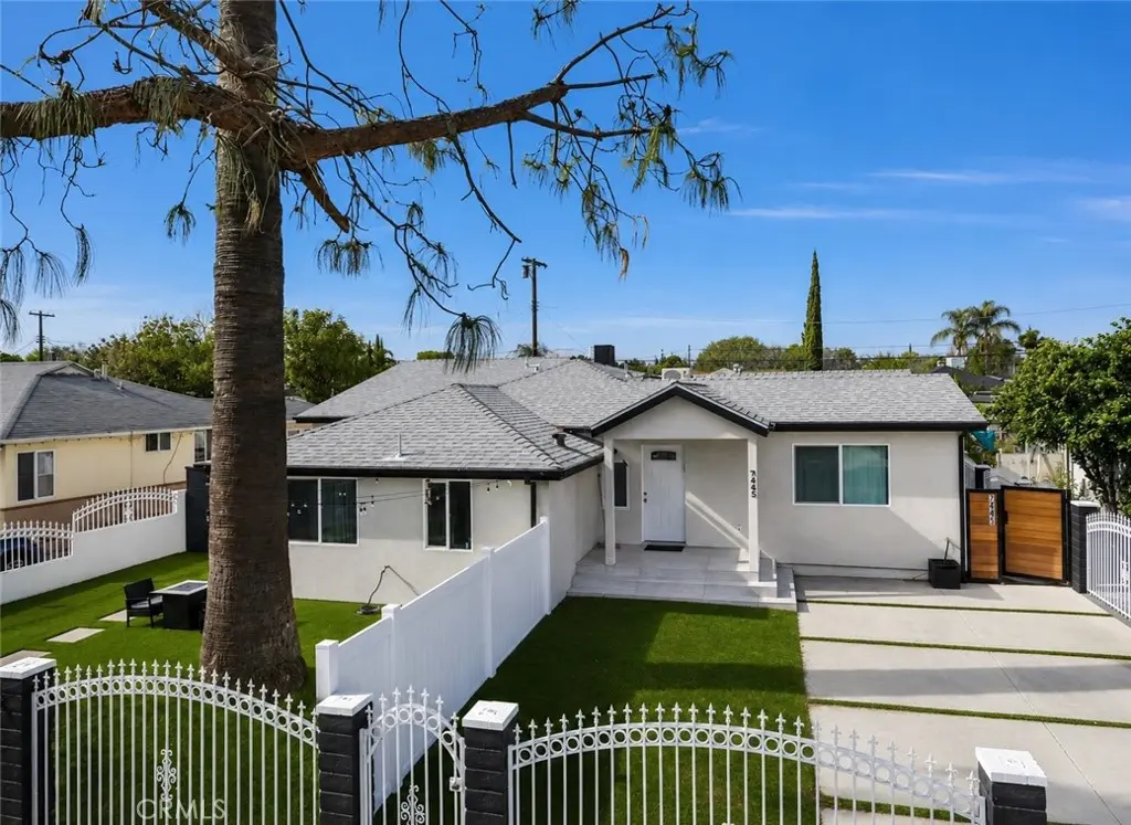 7445 Oakdale Avenue, Winnetka, CA — listing photo 1