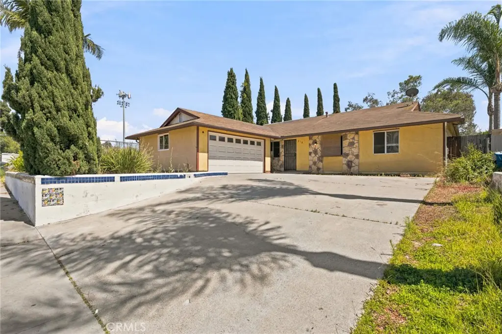 315 Michele Drive, Vista, CA — listing photo 1