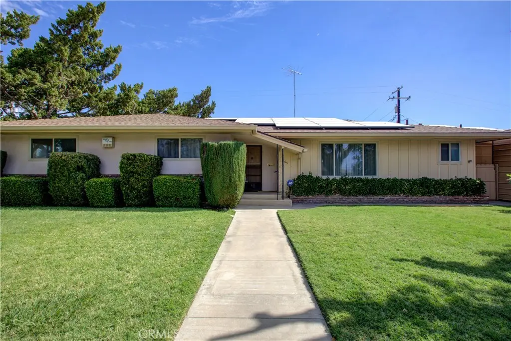 Single Family Residence for sale at 105 Gill Way, Chowchilla, CA featuring 3 beds and 2 baths