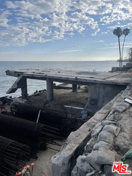 20838 Pacific Coast Highway, Malibu, CA — listing photo 1