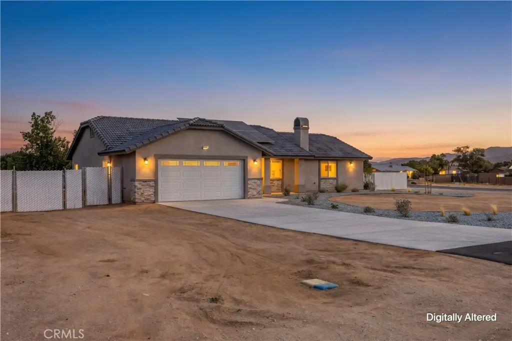 20948 Verde Drive, Apple Valley, CA — listing photo 1