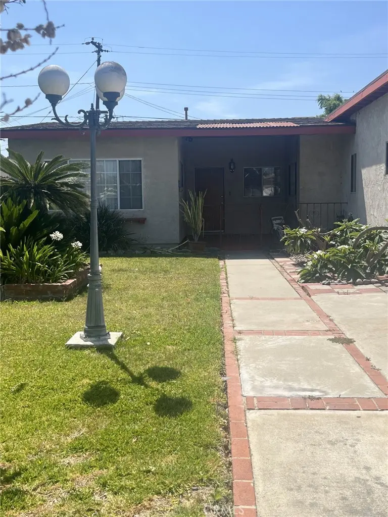 Residential Lease for rent at 536 Sandsprings, La Puente, Los Angeles County, CA featuring 4 beds and 2 baths