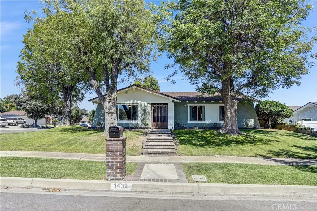1432 N Erin Avenue, Upland, CA — listing photo 1