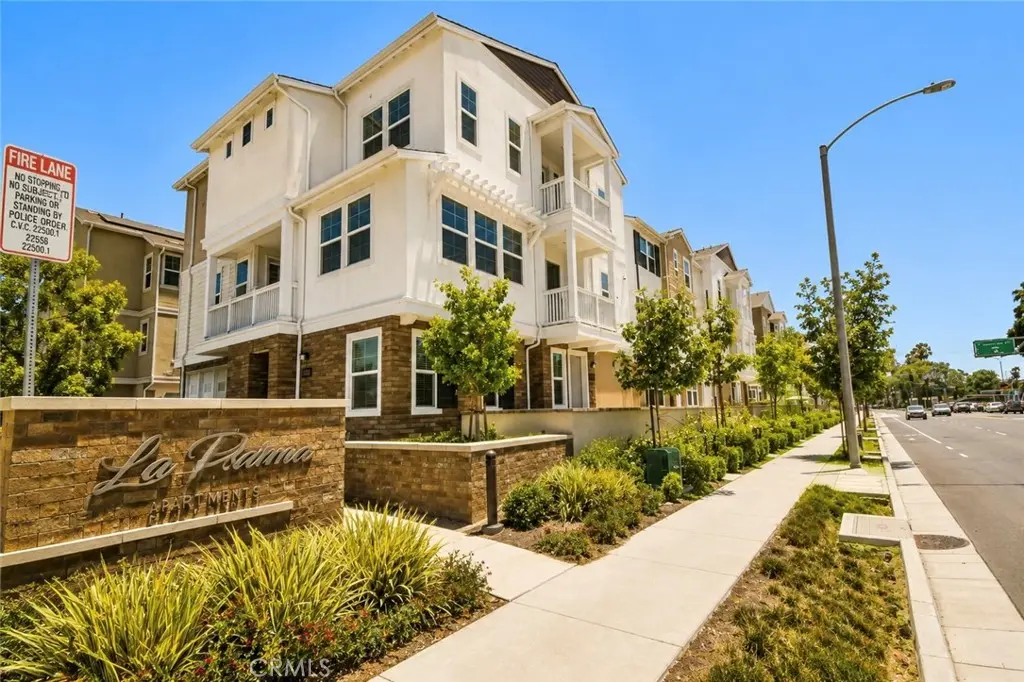Condominium for sale at 1030 N Anaheim Boulevard 2, Anaheim, CA featuring 2 beds and 3 baths