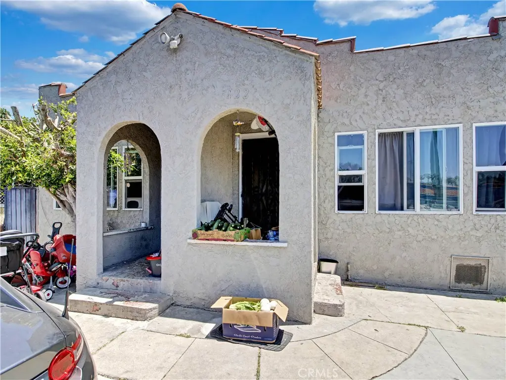 Duplex for sale at 5420 Manhattan Place, Los Angeles, CA