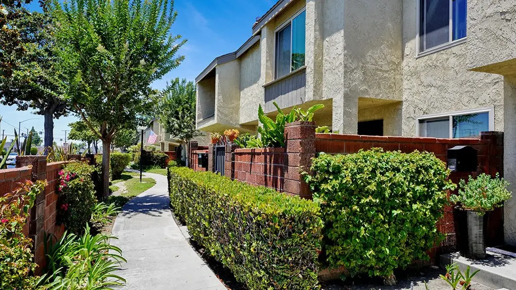 Single Family Residence for sale at 1013 W Orangewood, Anaheim, CA featuring 3 beds and 2 baths