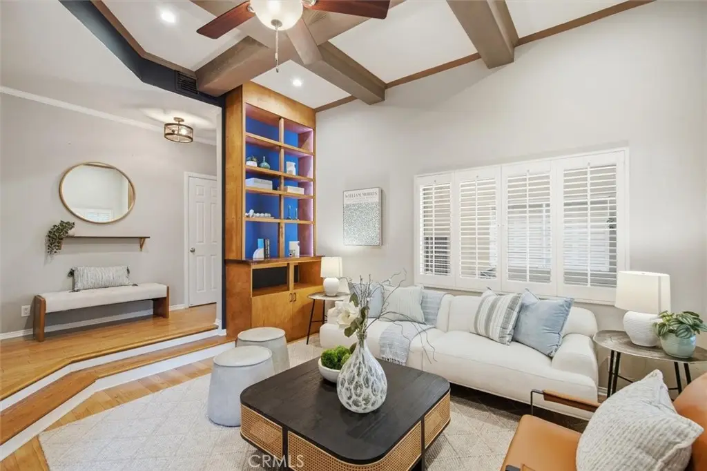 18730 Hatteras 47, Tarzana, CA — listing photo 1