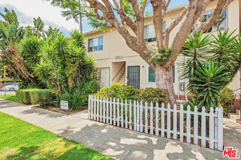 Condominium for rent at 11825 Iowa Avenue 1, Los Angeles, CA featuring 1 bed and 1 bath