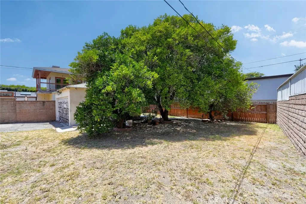 4427 Bakman Avenue, Studio City, CA — listing photo 1