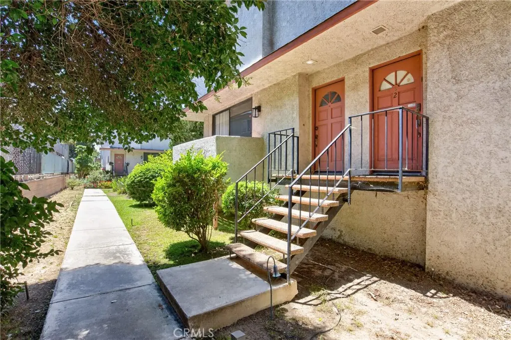 18410 Lull Street 1, Reseda, CA — listing photo 1