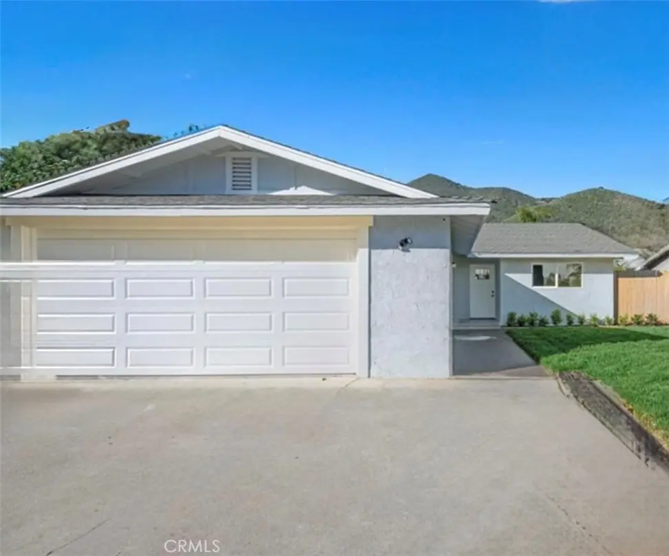 16881 Glenetta, Lake Elsinore, CA — listing photo 1