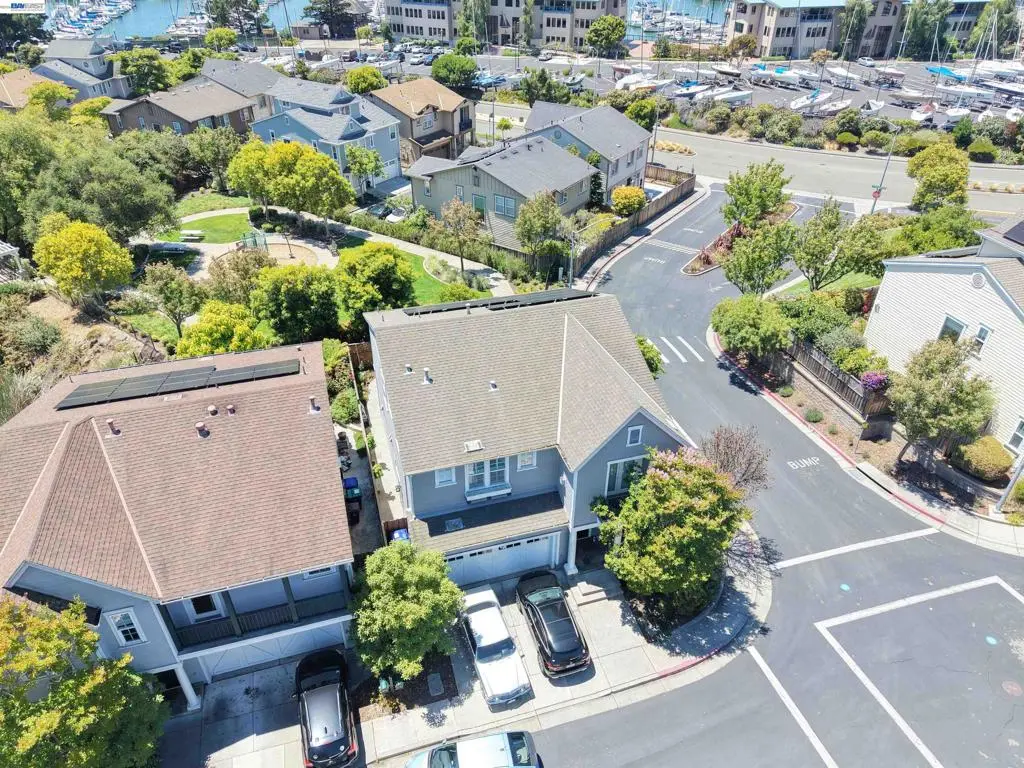 Single Family Residence for sale at 200 Seapoint Pl, Richmond, CA featuring 4 beds and 4 baths