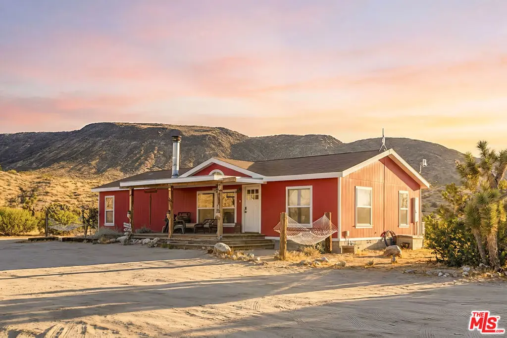 55616 Pipes Canyon Road, Yucca Valley, CA — listing photo 1
