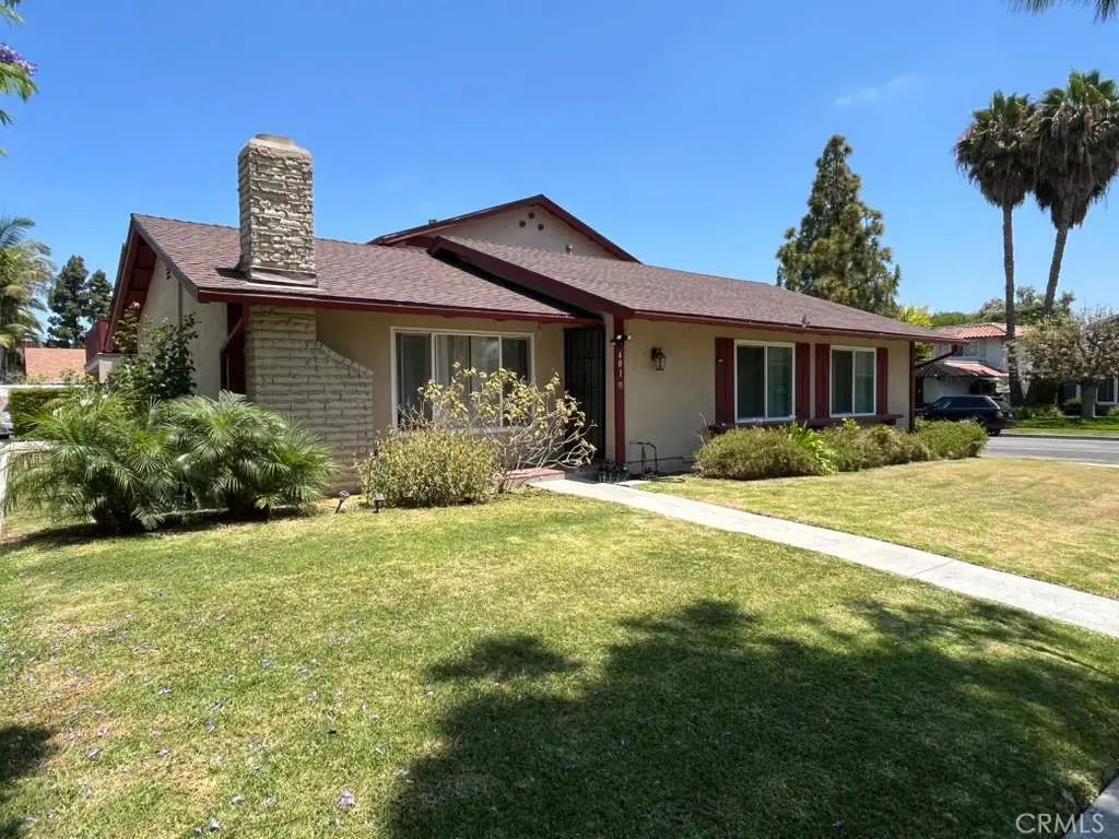 401 Nobel Avenue, Santa Ana, CA — listing photo 1