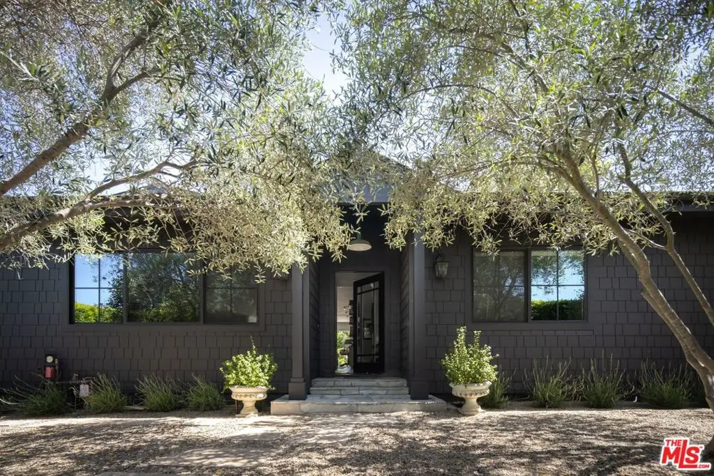 Single Family Residence for sale at 2724 Carmar Drive, Los Angeles, CA featuring 4 beds and 5 baths