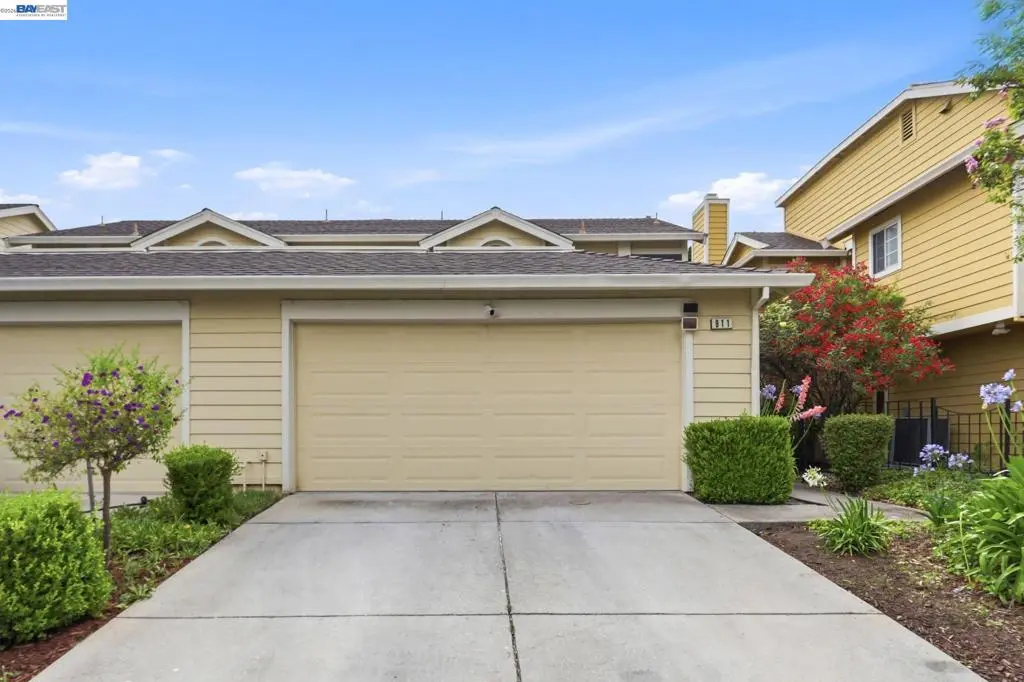 Residential for sale at 911 Erie Cir, Milpitas, CA featuring 2 beds and 3 baths
