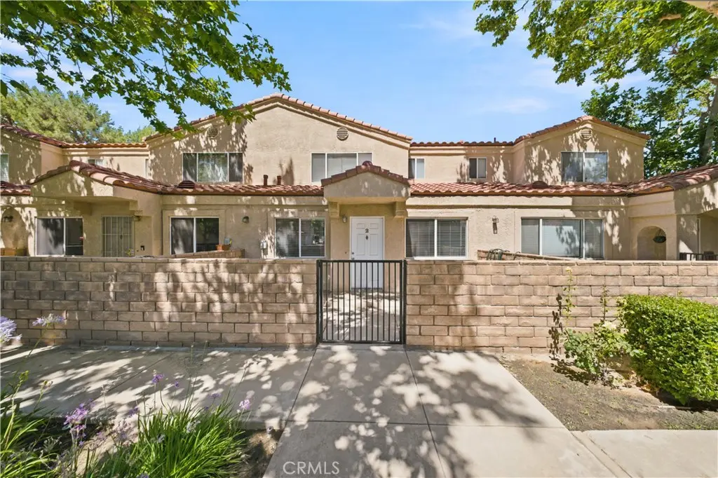 Townhouse for sale at 43467 30th W, Lancaster, CA featuring 2 beds and 3 baths