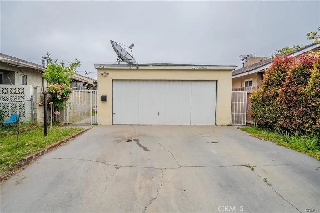 918 S Oak Street, Inglewood, CA — listing photo 1