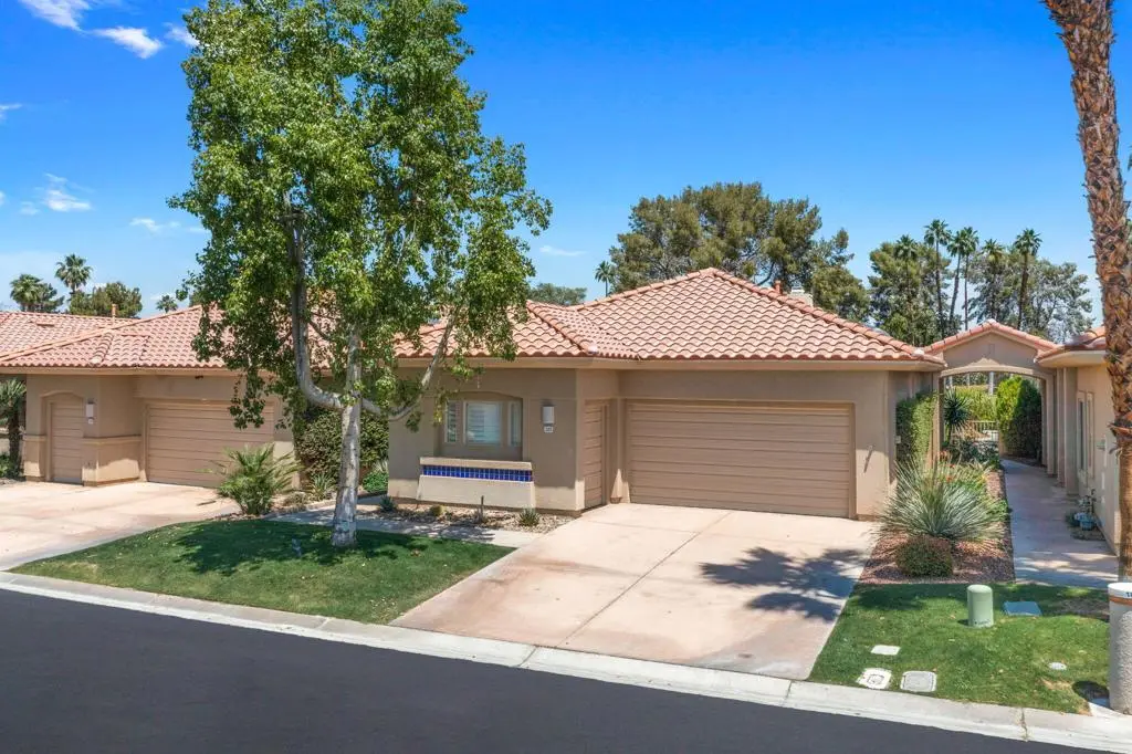 Condominium for rent at 105 N Kavenish Drive, Rancho Mirage, CA featuring 3 beds and 3 baths