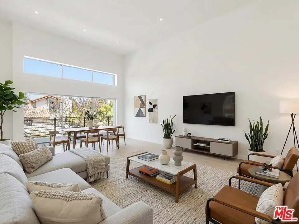 10630 Wilkins Avenue 301, West Los Angeles, CA — listing photo 1