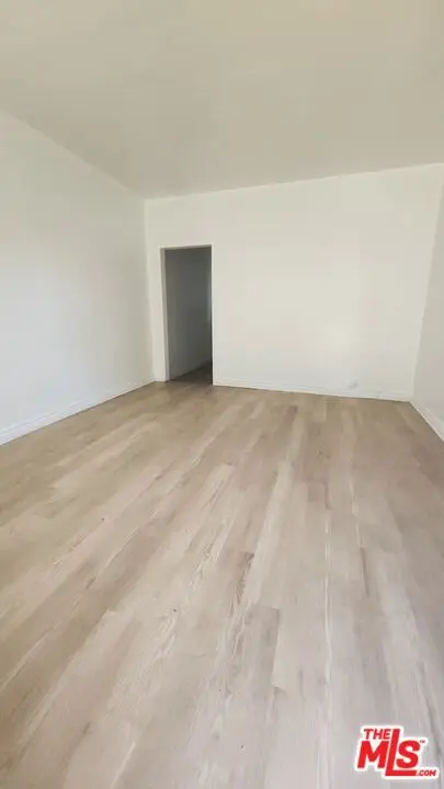 Residential Lease for rent at 10420 S Broadway 1, Los Angeles, Los Angeles County, CA featuring 1 bed and 1 bath