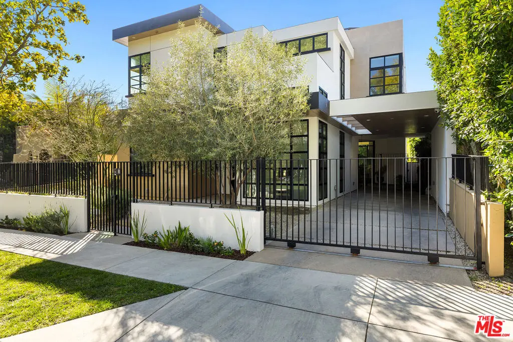 Single Family Residence for sale at 8732 Rangely Avenue, West Hollywood, CA featuring 4 beds and 6 baths