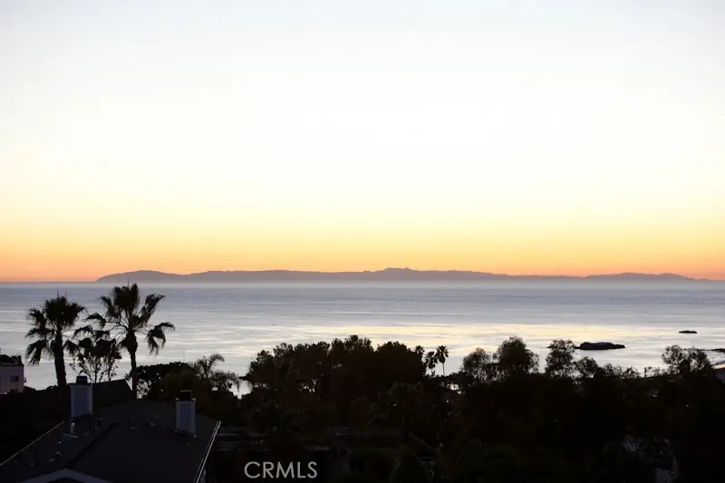 Triplex for rent at 464 Bent Street A, Laguna Beach, CA featuring 1 bed and 1 bath
